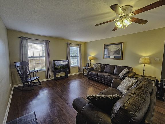 5th image of 108 Olivia Ln #3