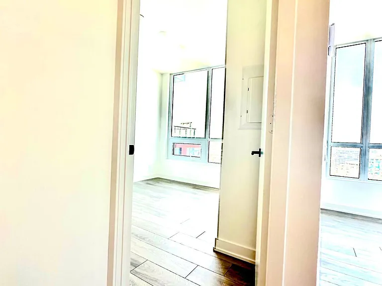108 Peter St #1911 — Photo 13
