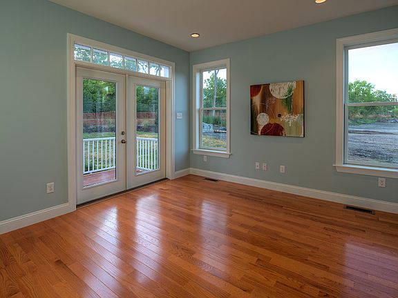 Hardwood floors, 9' ceilings, lots of windows