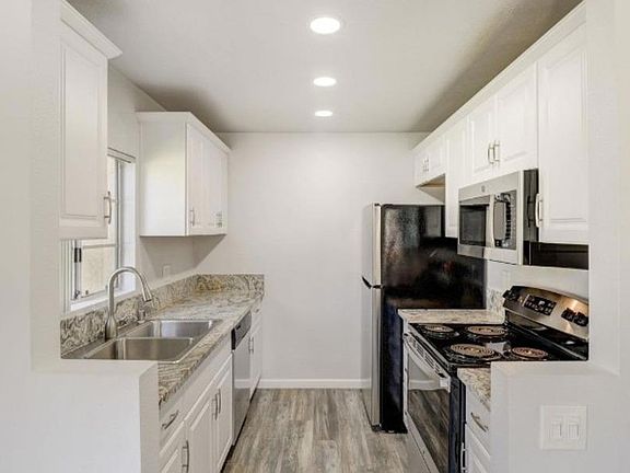 4th image of 7365 Calle Cristobal Unit 193