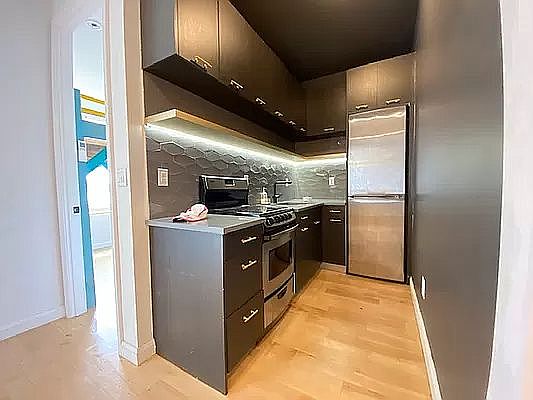 2nd image of 312 Evergreen Ave #4A