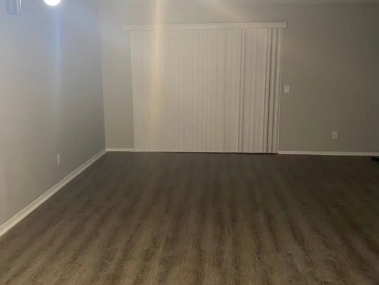 901 Olmstead Dr #33 — Photo 5