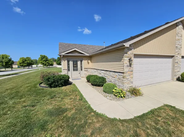 8635 Fillmore Pl, Merrillville, IN 46410