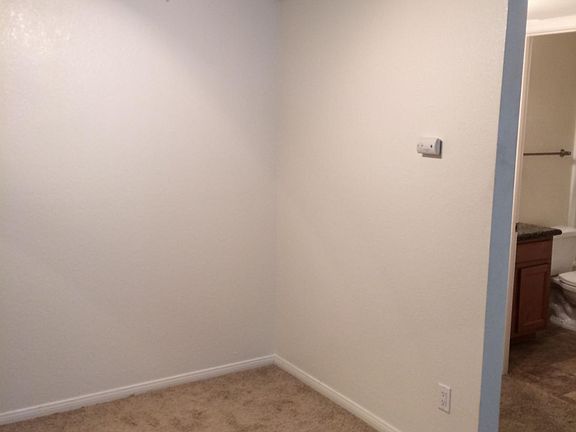 5th image of 3715 Tallyho Dr APT 39