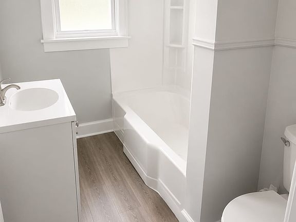3rd image of 51-53 S Welles St #3