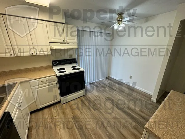 591 Stonyridge Ave — Photo 9