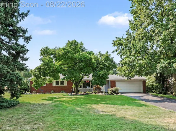 38625 Morningstar St, Livonia, MI 48152