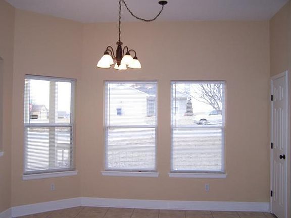 5th image of 500 Joseph Ct