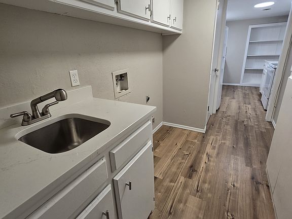 4th image of 1339 Canterbury Blvd #1339
