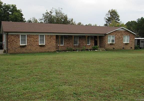 2nd image of 235 Heather Ln