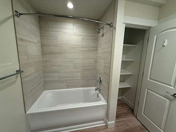 4th image of 3097 Skyview Ln