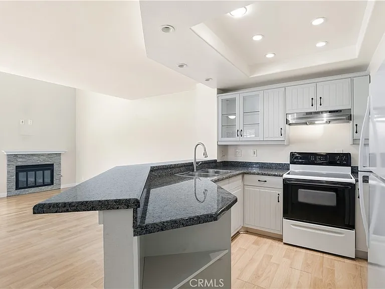 51 Greenmoor — Photo 9