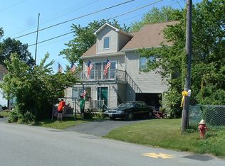258 Shoreland Cir, Laurence Harbor, NJ 08879