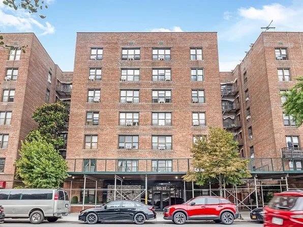 90-11 35th Ave #6F, Jackson Heights, NY 11372
