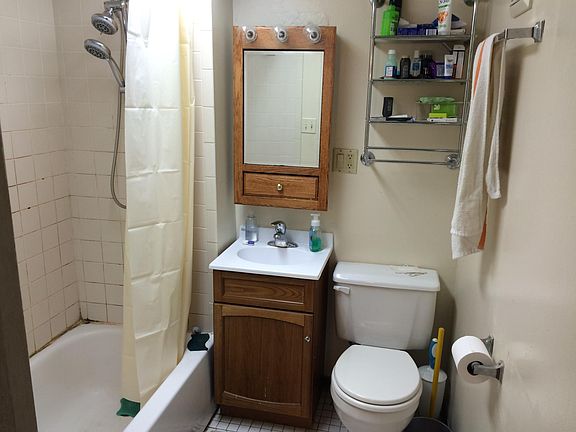 2nd image of 2659 N Mildred Ave Basement B