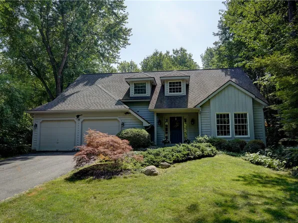 16 Adams Trl, Spencerport, NY 14559
