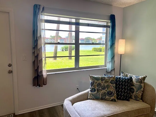 53 Woodland Dr #105 — Photo 4