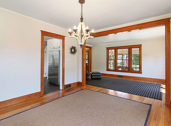 3rd image of 311 Lincoln Ave