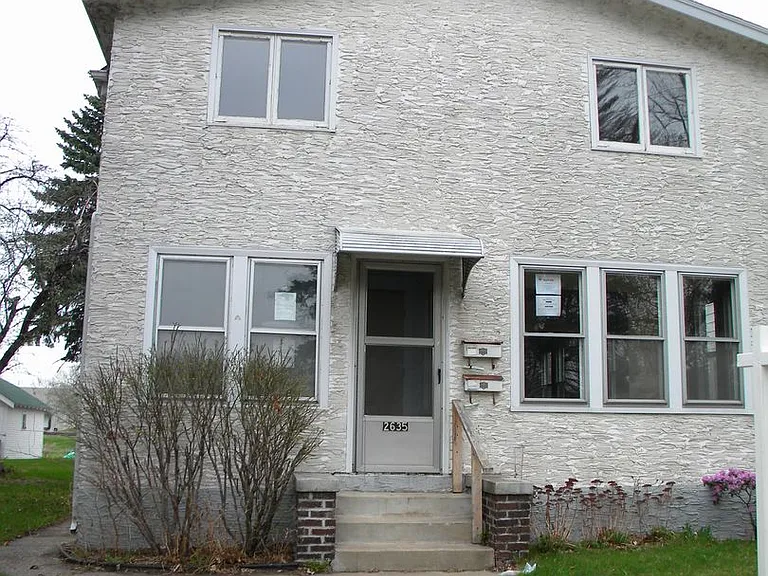 2635 California St NE — Photo 1