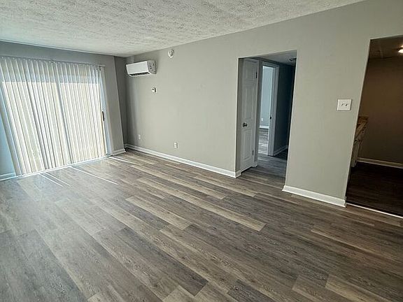 5th image of 2074 Fairmont Ct #12