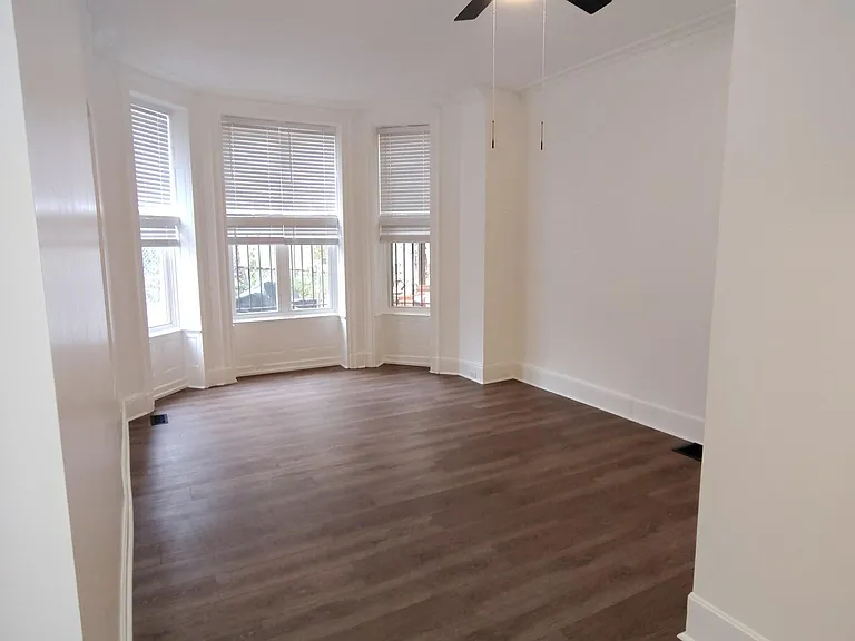 837 Hollins St #1C — Photo 6