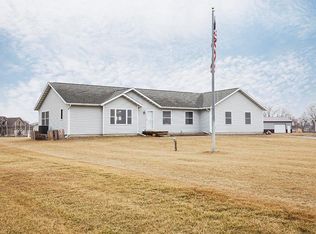 2022 SE 72nd St, Runnells, IA 50237