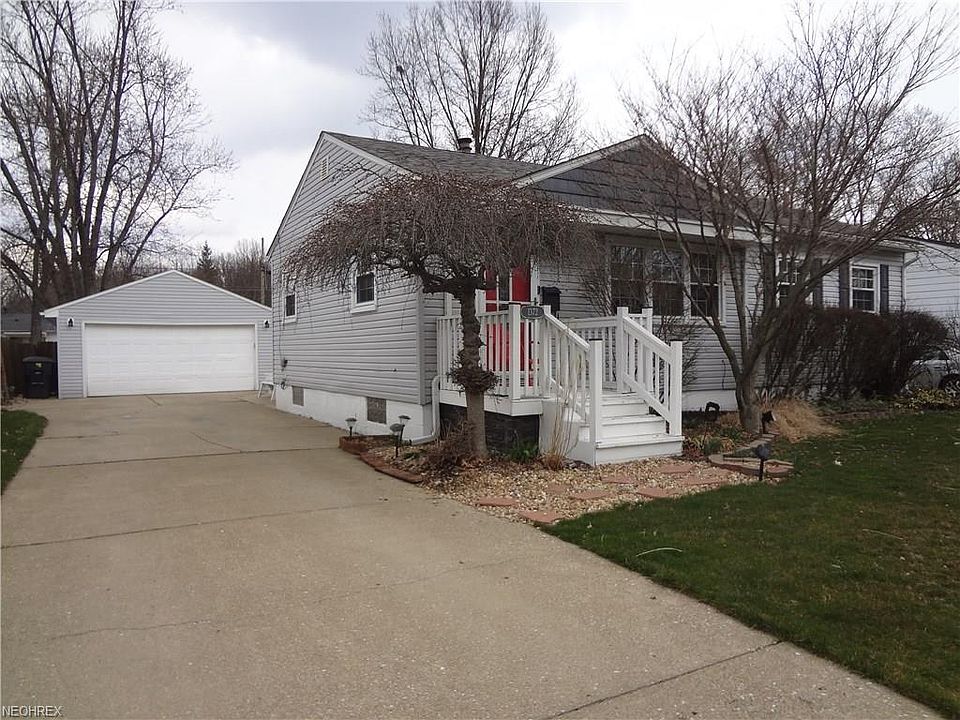1st image of 1372 Autumn Dr NW