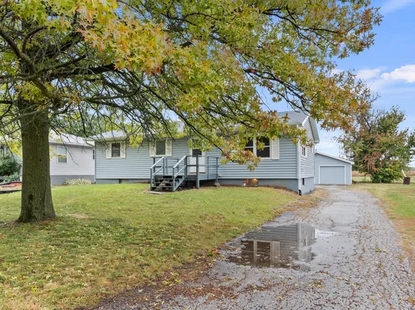 300 N Jefferson St, Grandview, IA 52752