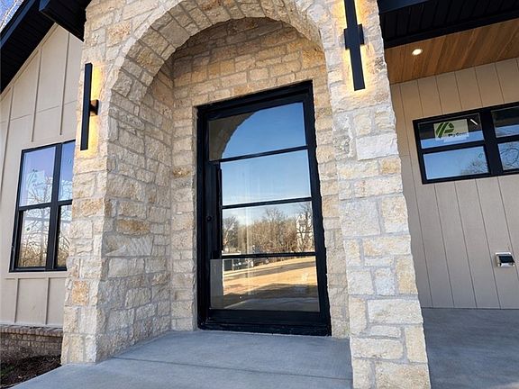 2nd image of 8913 Anew Rd