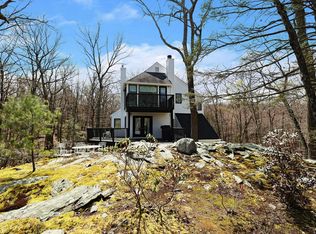 24 Deepwood Rd, Weston, CT 06883
