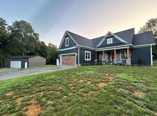 2698 Antioch Church Rd, Hanson, KY 42413