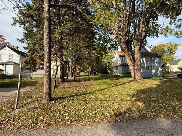 1803 Victoria Ave, North Chicago, IL 60064