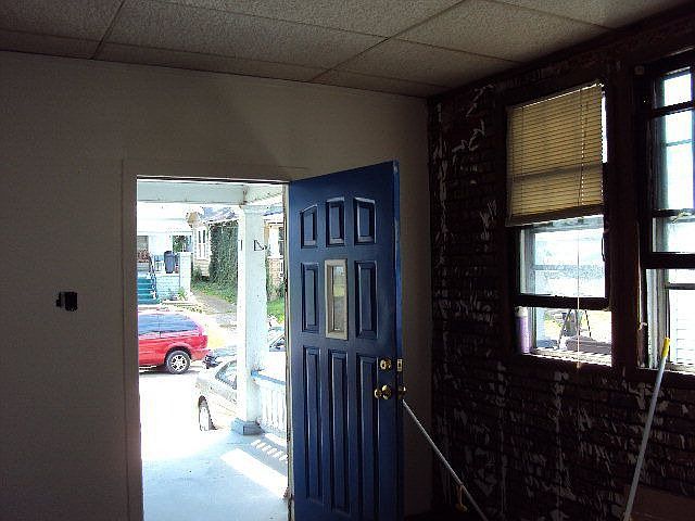 2nd image of 1923 Mabert Rd