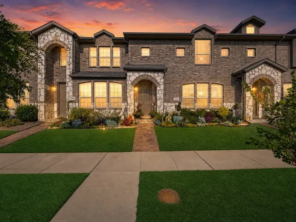 3049 Solana Cir, Denton, TX 76207