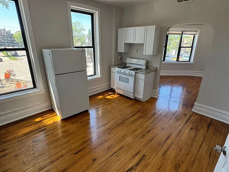 2065 Coulter St #2409-11 — Photo 16