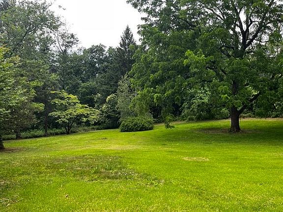 5th image of 159 Pleasant Valley Rd
