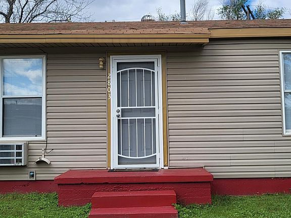 2nd image of 2803 SW H Ave