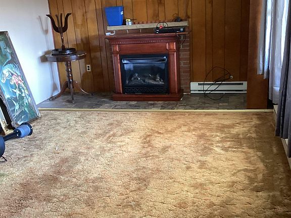 4th image of 26 Curtis Ln