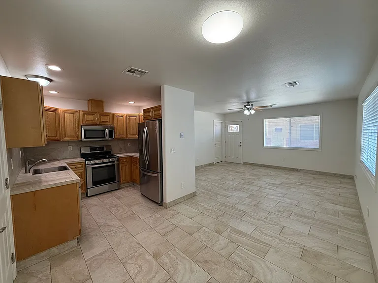 3849 N Roosevelt St #4 — Photo 4