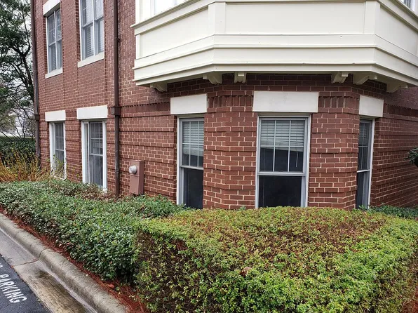 609 Garden District Dr, Charlotte, NC 28202