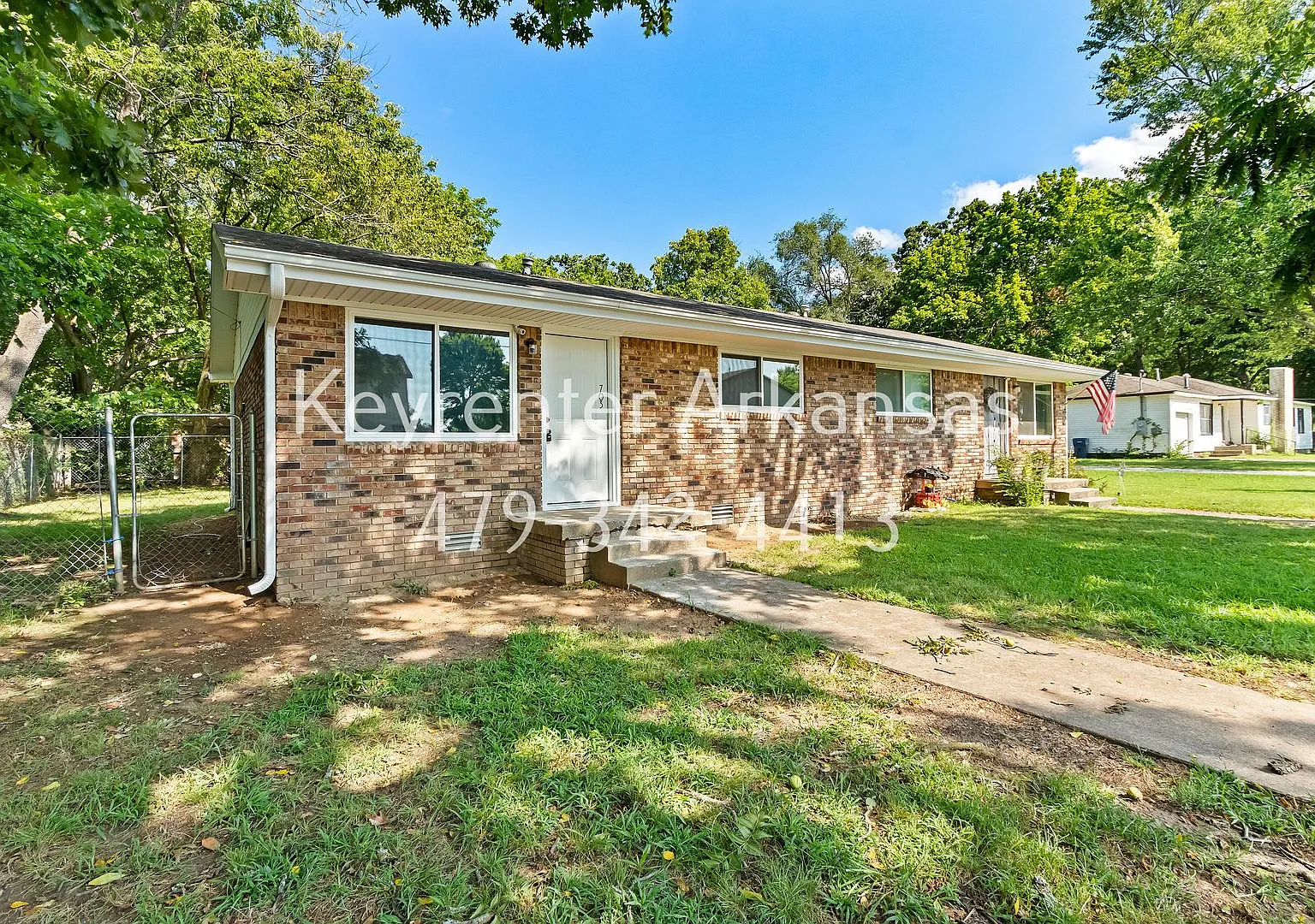 N College Duplex — Photo 2