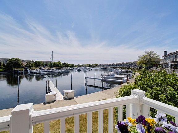 3rd image of 3 Brookharbor N