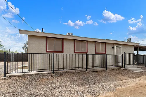 330 S Pinal Pkwy #2 Photo 1