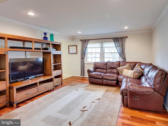 3rd image of 13384 Brookfield Ct