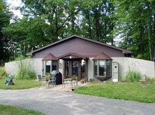 13585 Ithaca Rd, Saint Charles, MI 48655