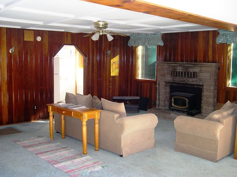2nd image of 567 Vista Ln