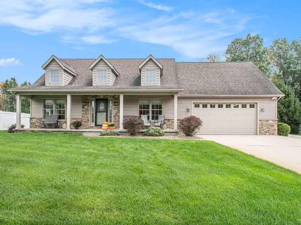 70445 Sunrise Dr, Edwardsburg, MI 49112