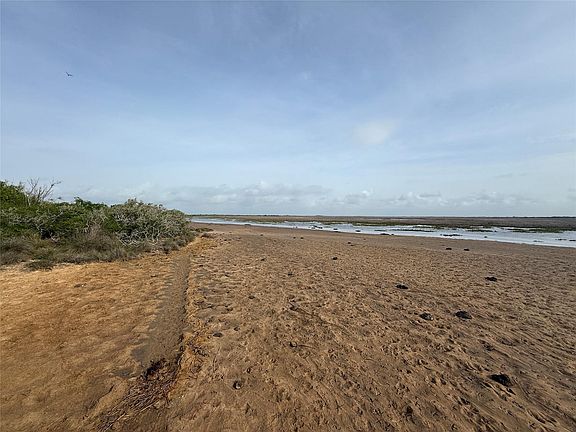 4th image of County Road 259