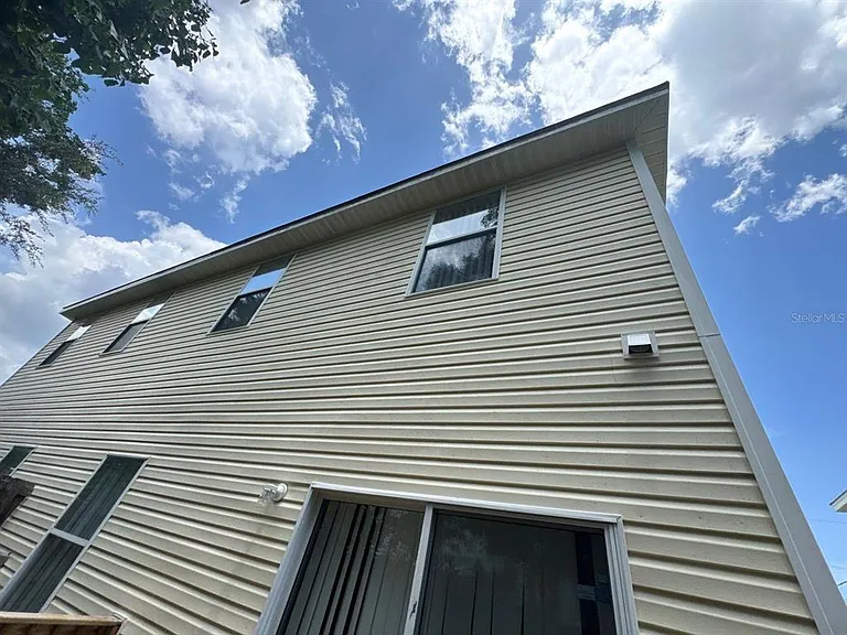 2127 Tom St #2127 — Photo 10