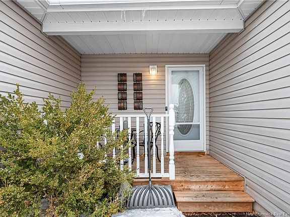 2nd image of 240 Damien St